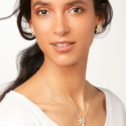 The Metropolitan Museum of Art Magnolia Pendant Necklace Clearance