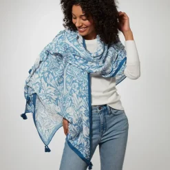 The Metropolitan Museum of Art William Morris Brother Rabbit Oversize Oblong Scarf Hot